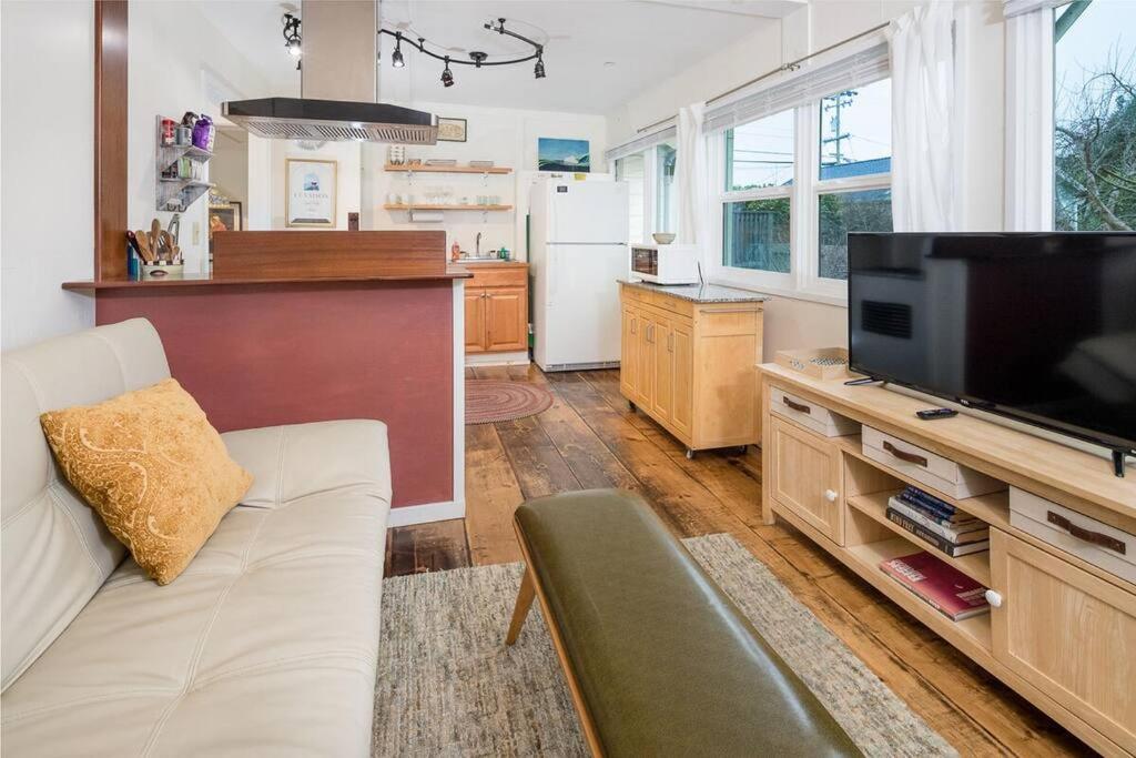 Downtown Digs-Sauna, Hot Tub, Bikes - Fun Times! Arcata Ngoại thất bức ảnh