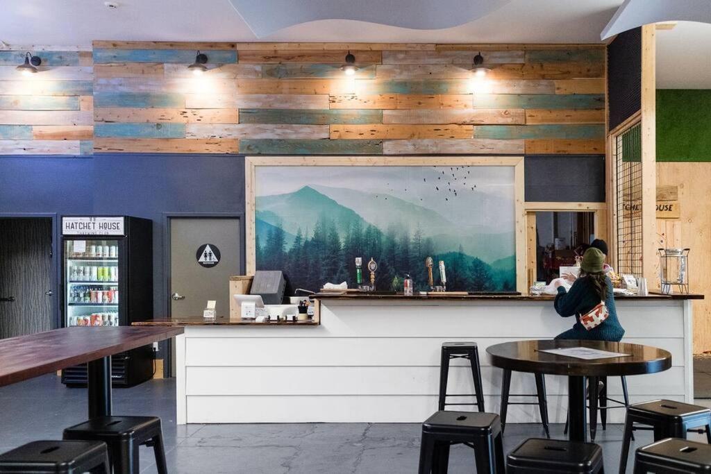 Downtown Digs-Sauna, Hot Tub, Bikes - Fun Times! Arcata Ngoại thất bức ảnh